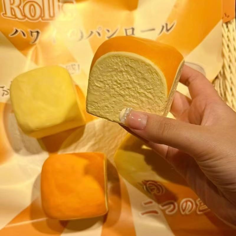 Slow Rising Squishy Hawaiian Bread Stress Relief Decompression Toy
