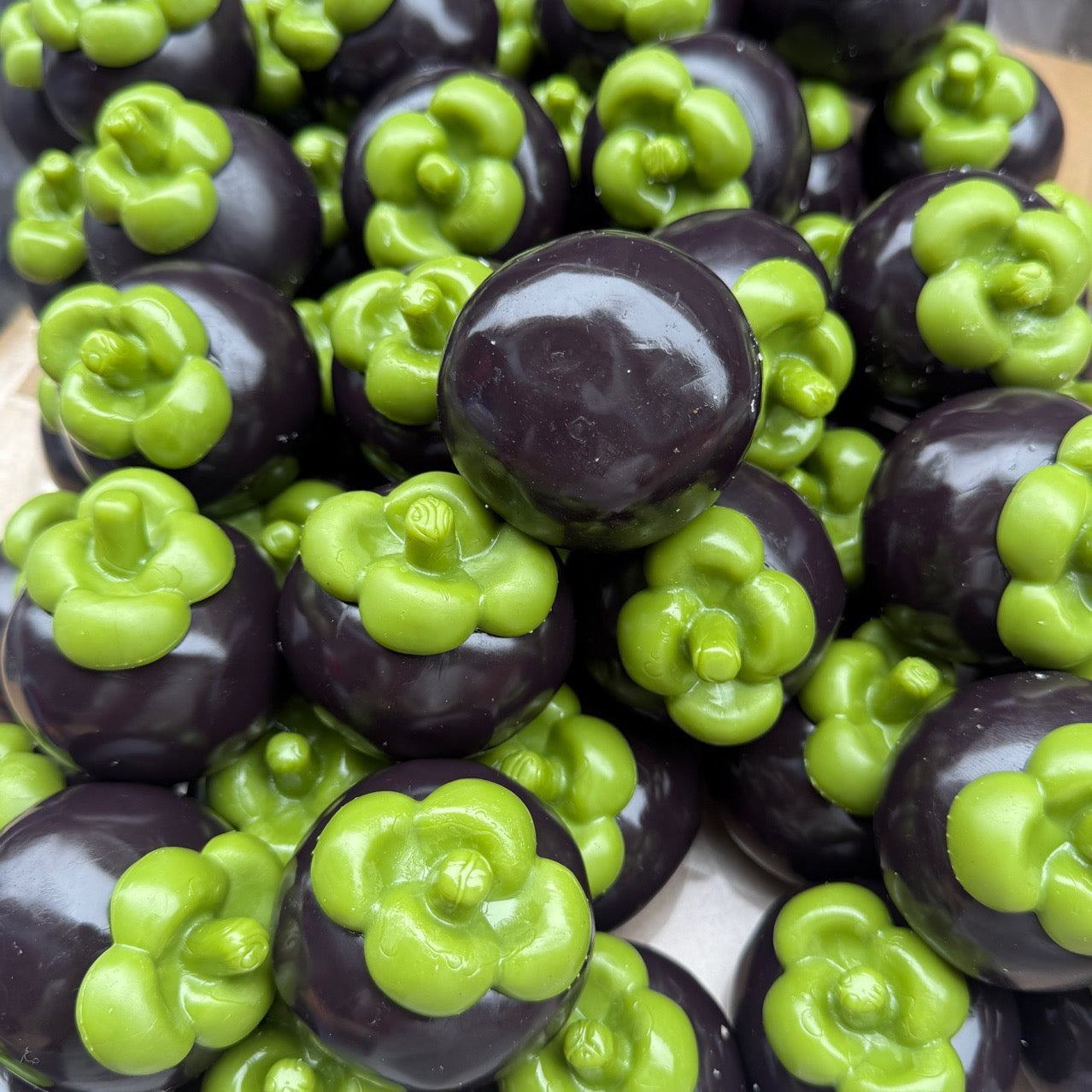 Crunchy Mangosteen Bead & Clay Base Stress Ball Squishy Stress Relief Decompression Toy