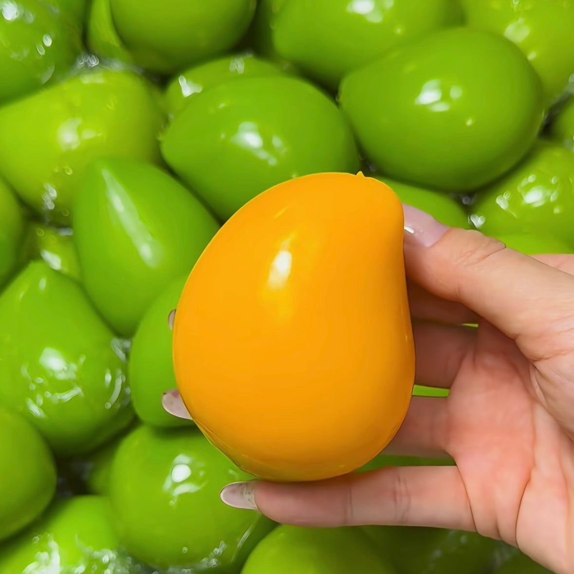 Crunchy Bead & Clay Base Stress Ball Squishy Stress Relief Decompression Toy