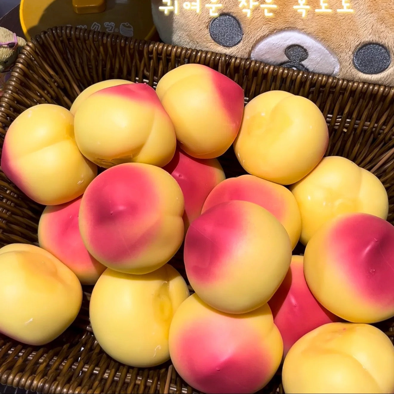 Crunchy Peach Bead & Clay Base Stress Ball Squishy Stress Relief Decompression Toy