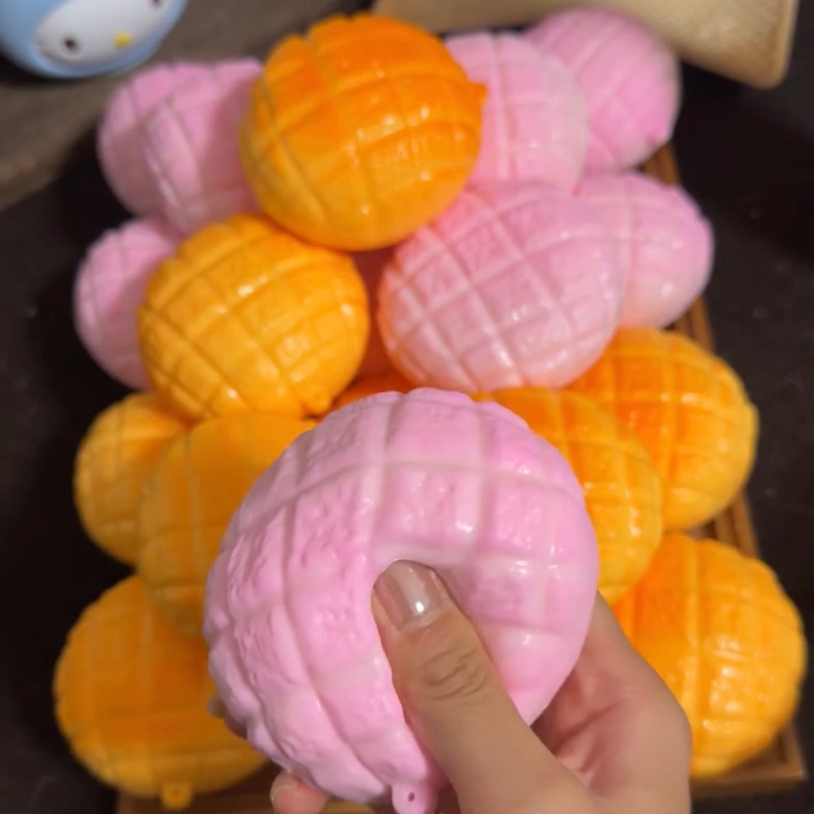 Crunchy Bead & Clay Base Stress Ball Squishy Stress Relief Decompression Toy